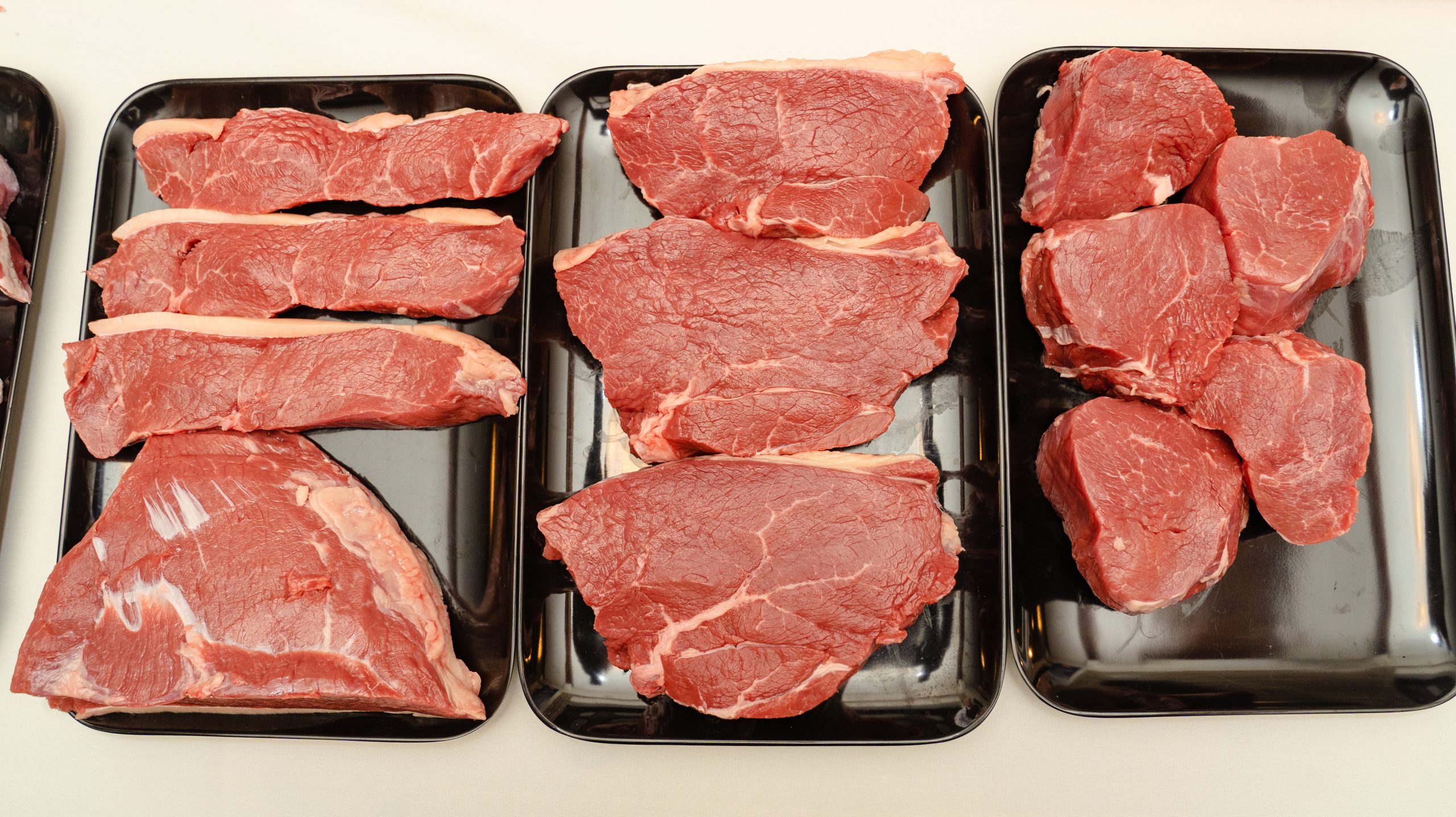 Grain-Fed or Pasture-Fed? How Diet Influences the Flavor and Nutritional Value of Meat