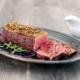 garlic-crusted roast beef with caraway seeds